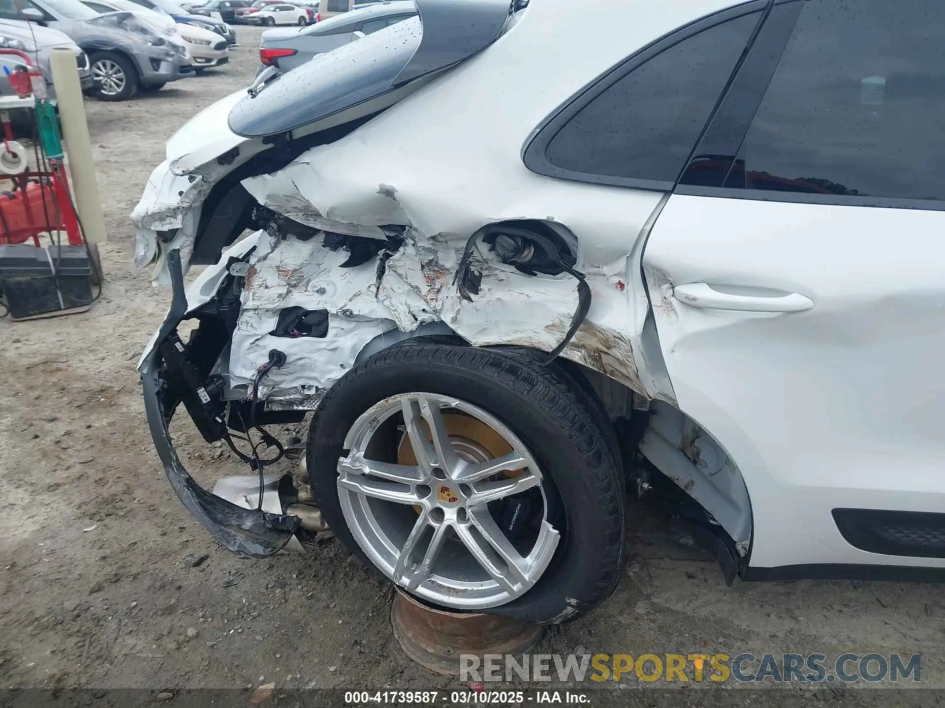 6 Photograph of a damaged car WP1AA2A55RLB20040 PORSCHE MACAN 2024