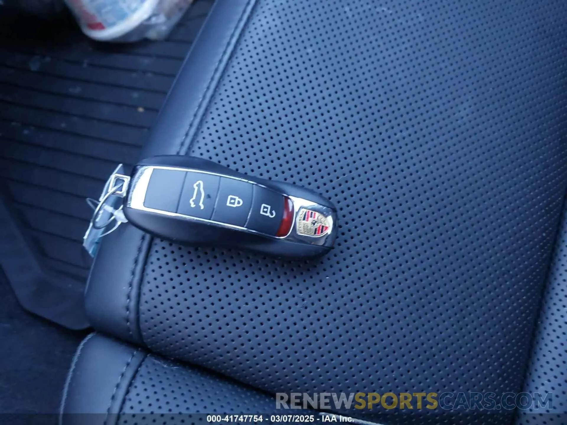 11 Photograph of a damaged car WP1AA2A58RLB04673 PORSCHE MACAN 2024