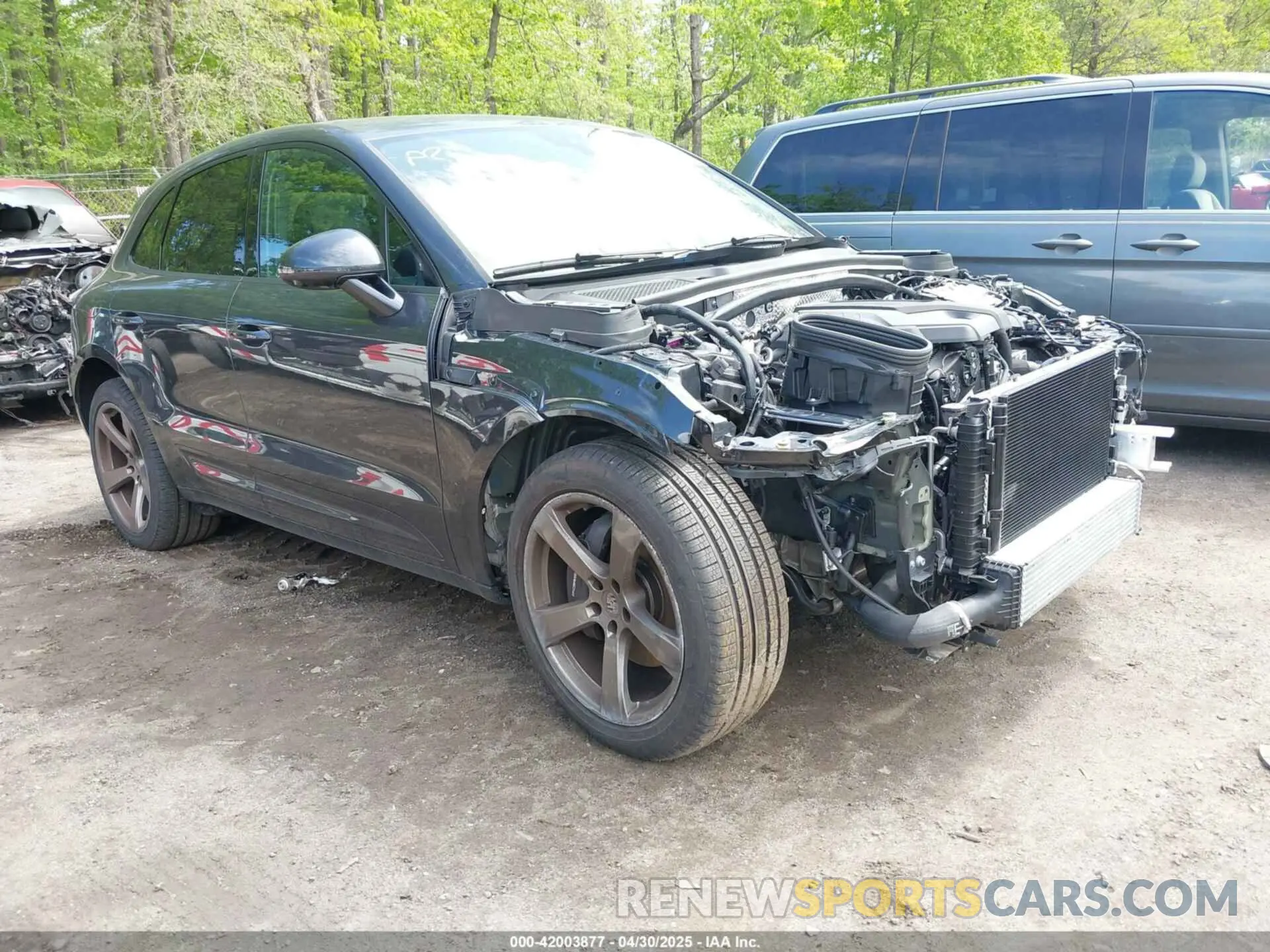 1 Photograph of a damaged car WP1AA2A5XRLB18610 PORSCHE MACAN 2024