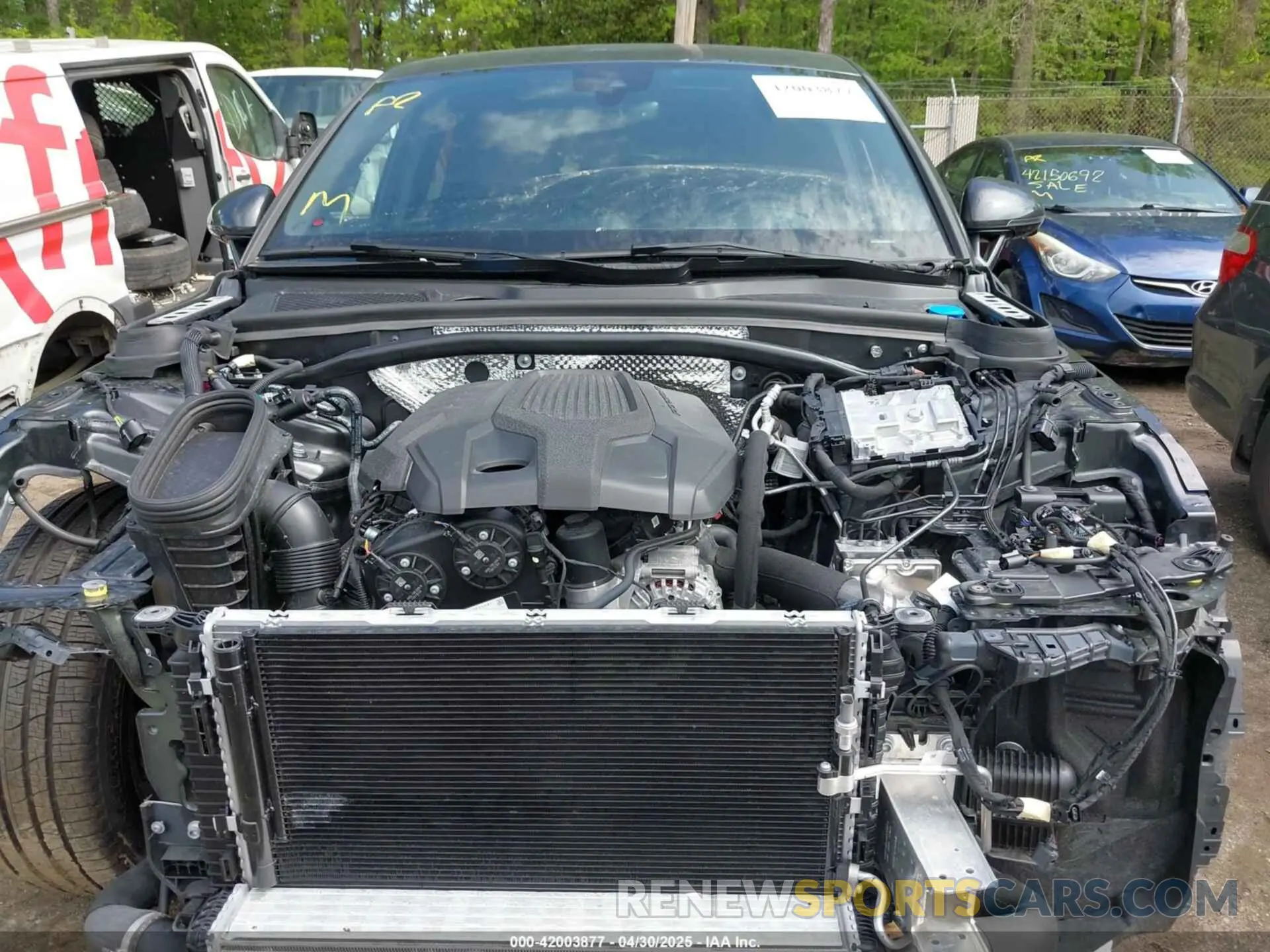 10 Photograph of a damaged car WP1AA2A5XRLB18610 PORSCHE MACAN 2024