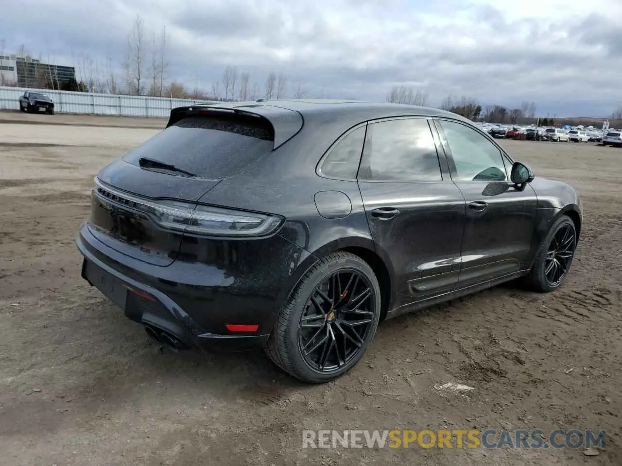 3 Photograph of a damaged car WP1AF2A51RLB56924 PORSCHE MACAN 2024