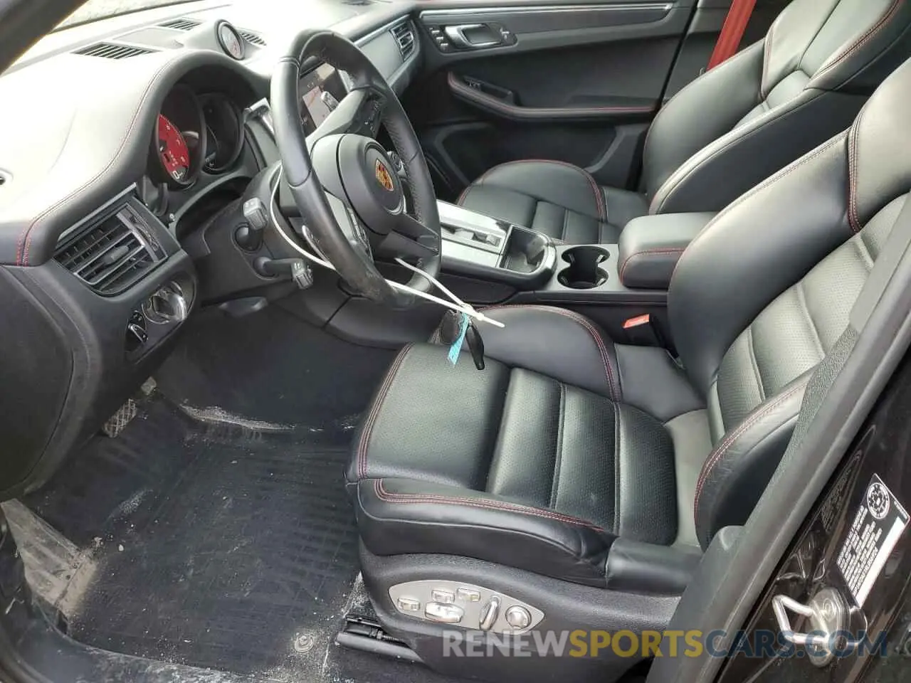 7 Photograph of a damaged car WP1AF2A51RLB56924 PORSCHE MACAN 2024
