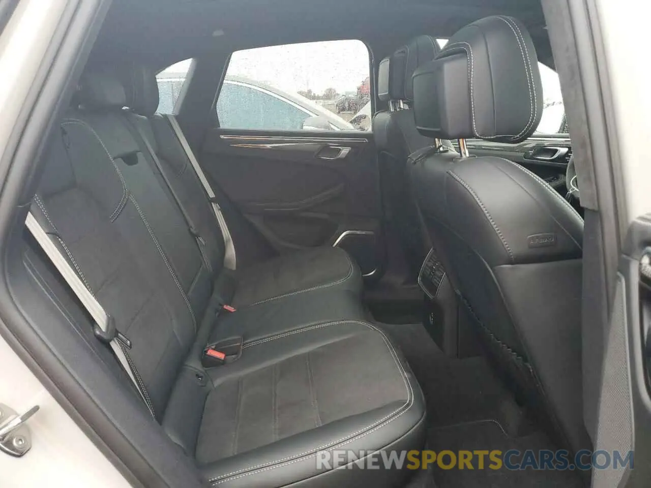 10 Фотография поврежденного автомобиля WP1AF2A56RLB55266 PORSCHE MACAN 2024