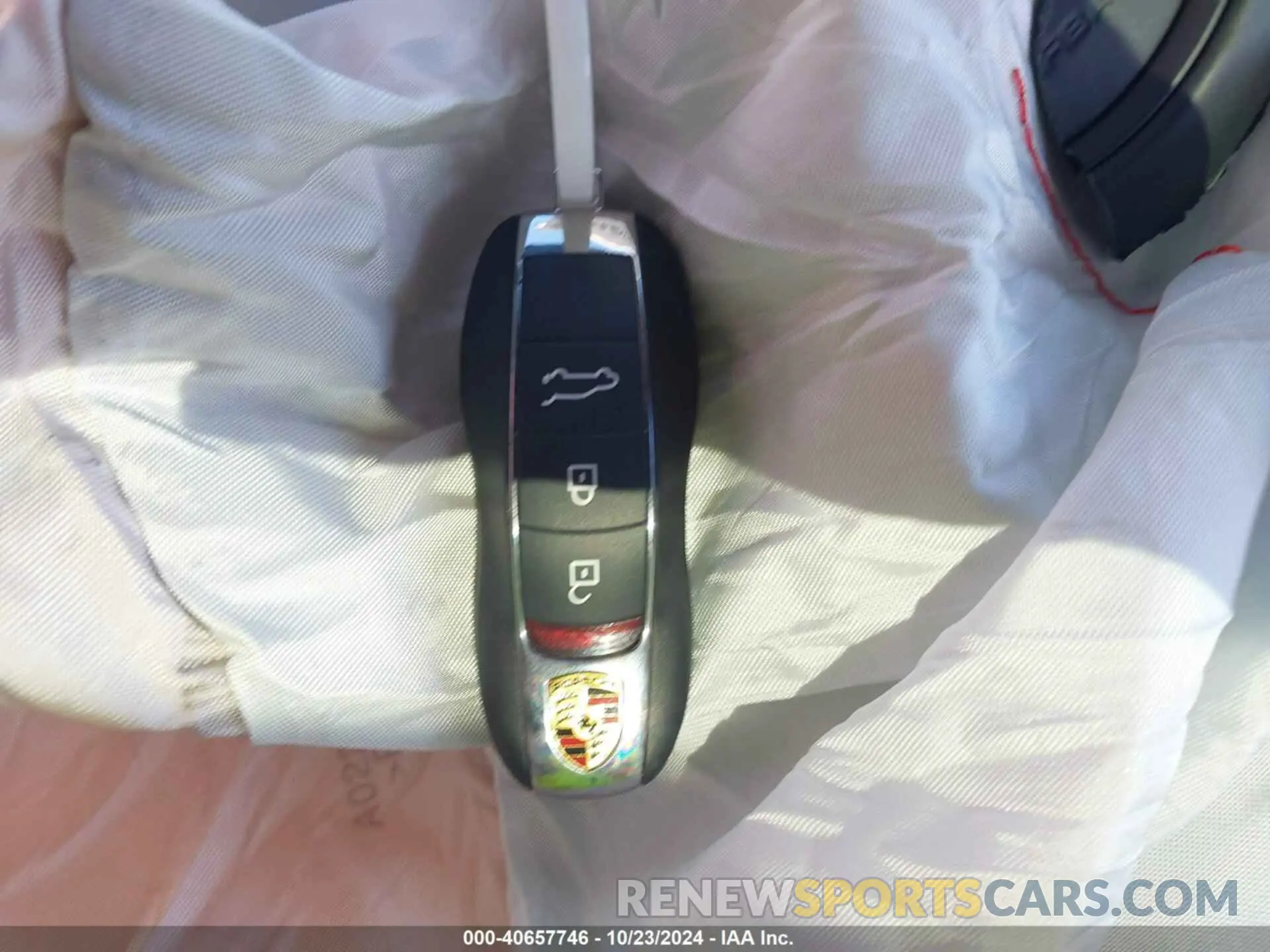 11 Photograph of a damaged car WP1AF2A59RLB57979 PORSCHE MACAN 2024