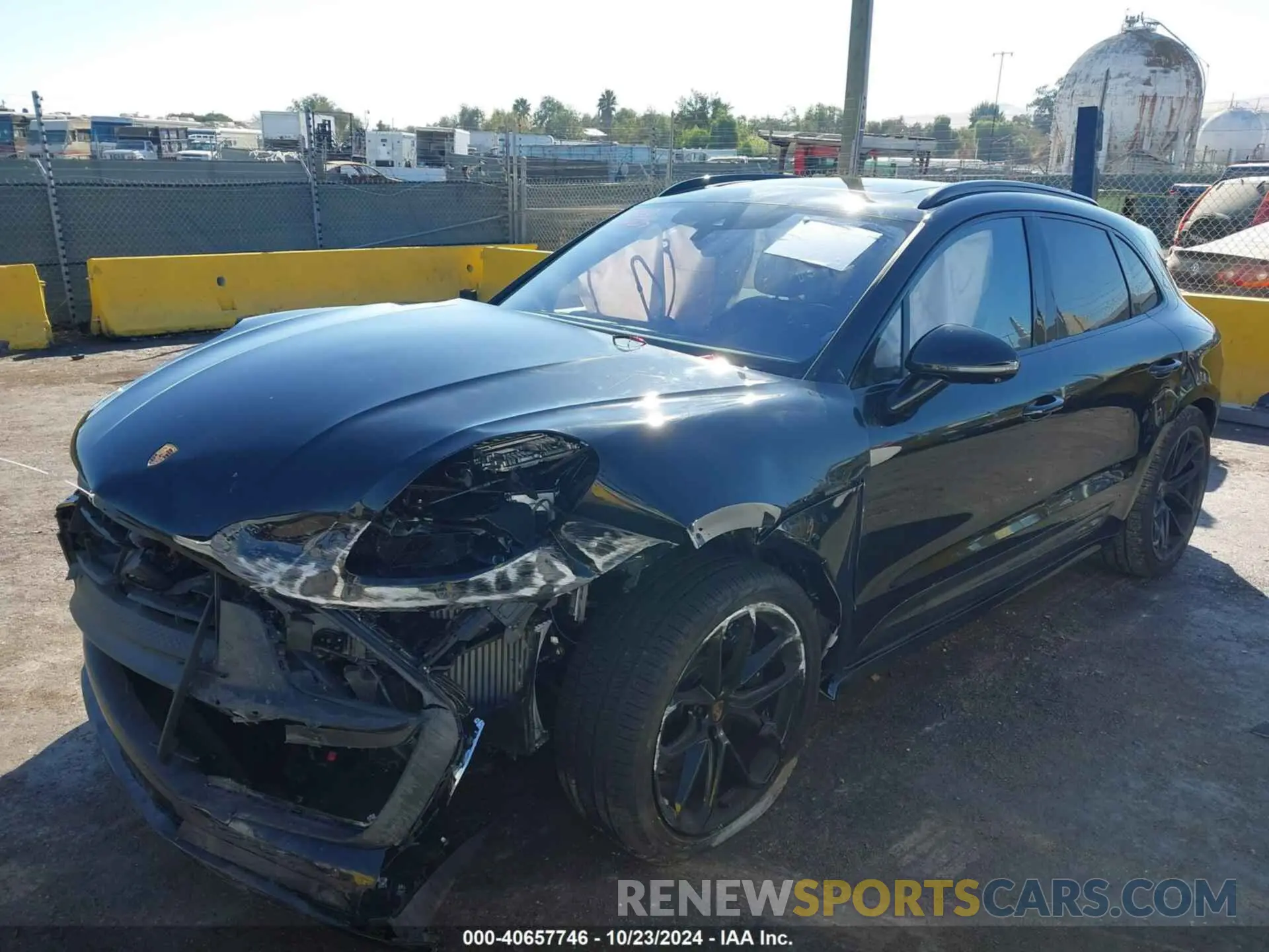 2 Photograph of a damaged car WP1AF2A59RLB57979 PORSCHE MACAN 2024
