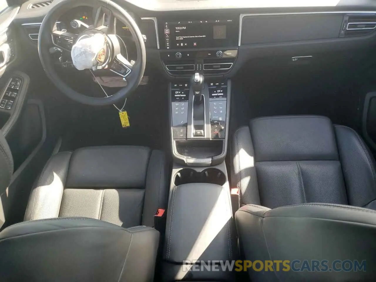 8 Photograph of a damaged car WP1AG2A50RLB35852 PORSCHE MACAN 2024