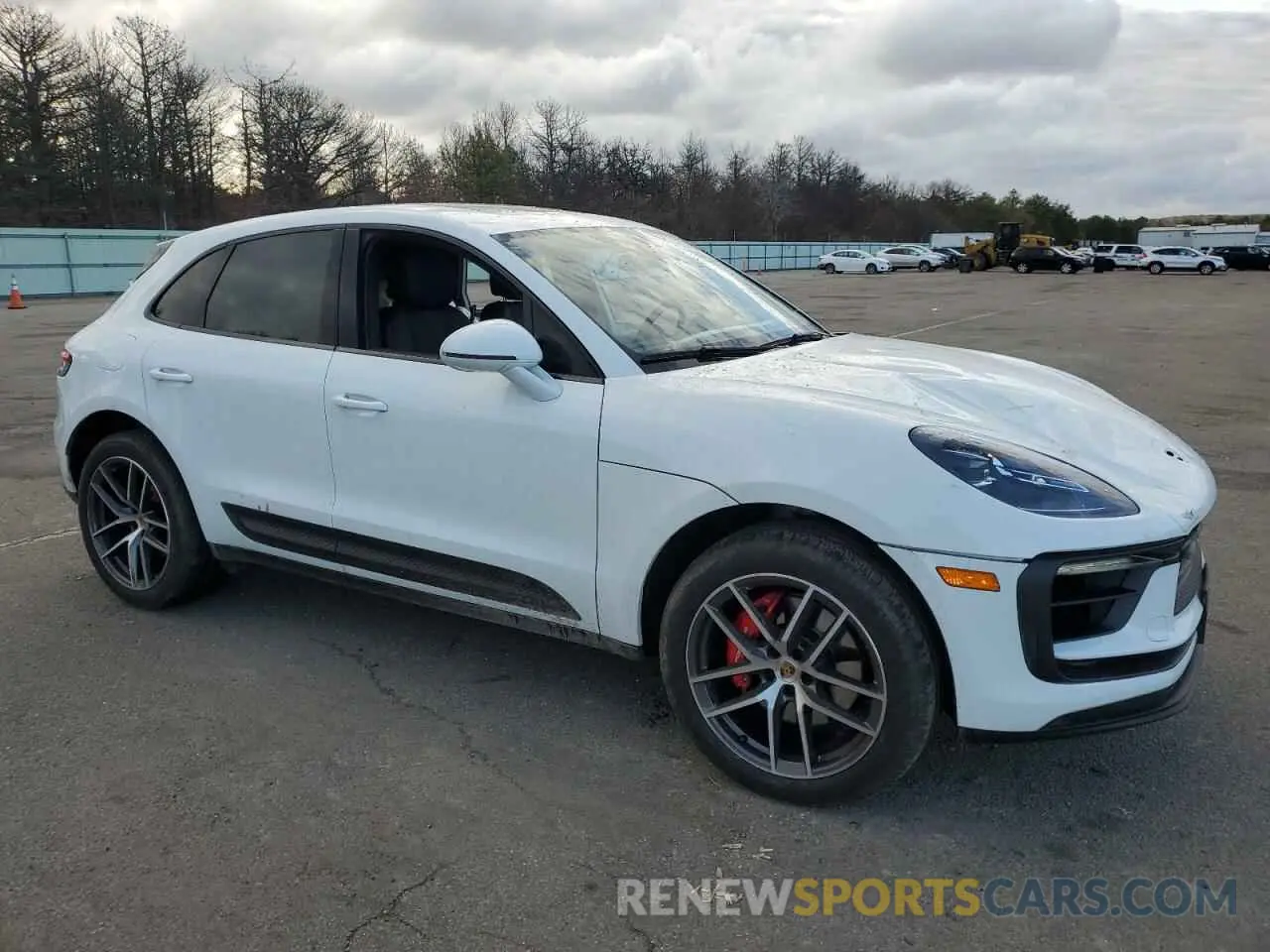 4 Photograph of a damaged car WP1AG2A50RLB36421 PORSCHE MACAN 2024