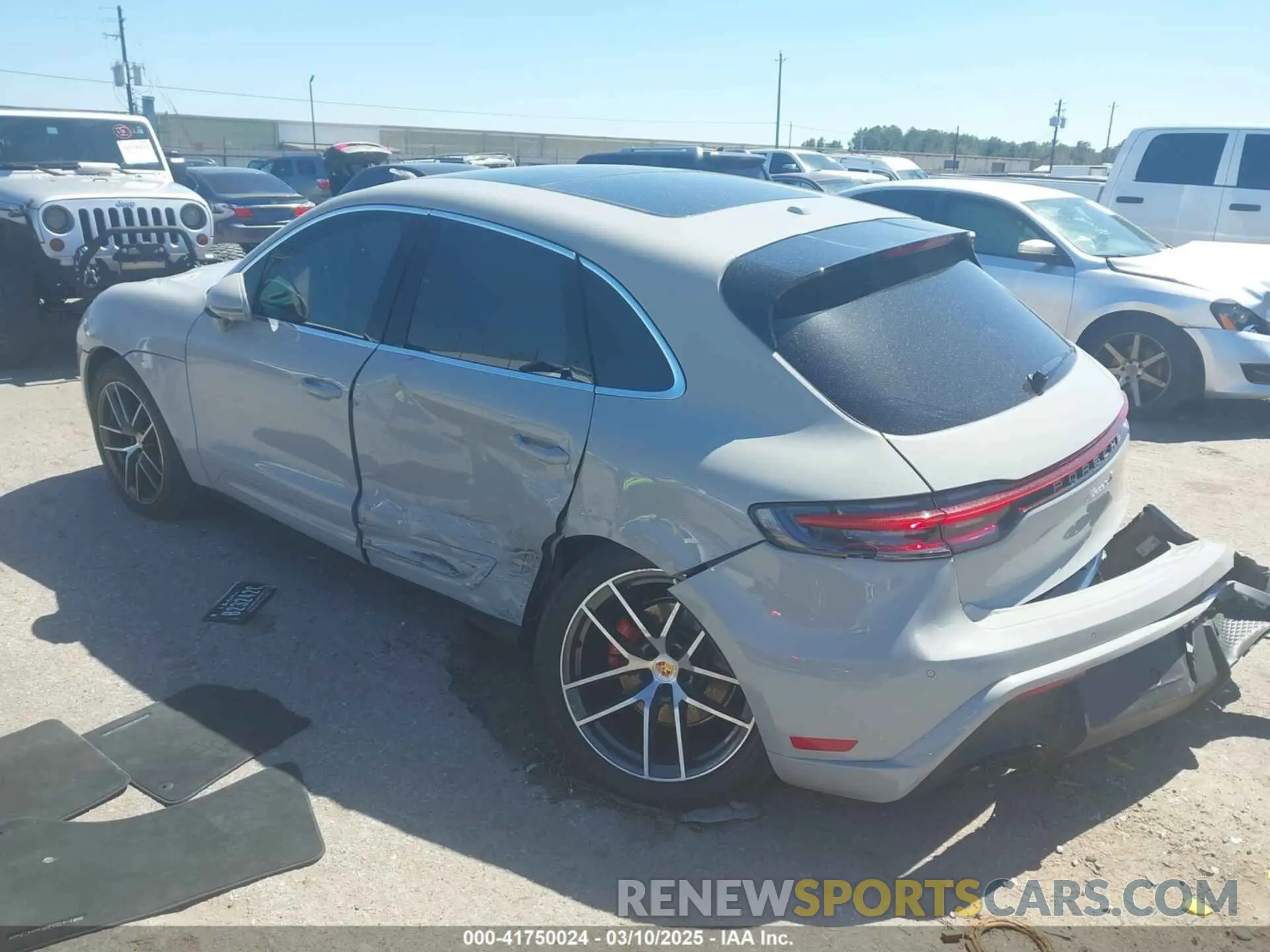 3 Photograph of a damaged car WP1AG2A51RLB39585 PORSCHE MACAN 2024