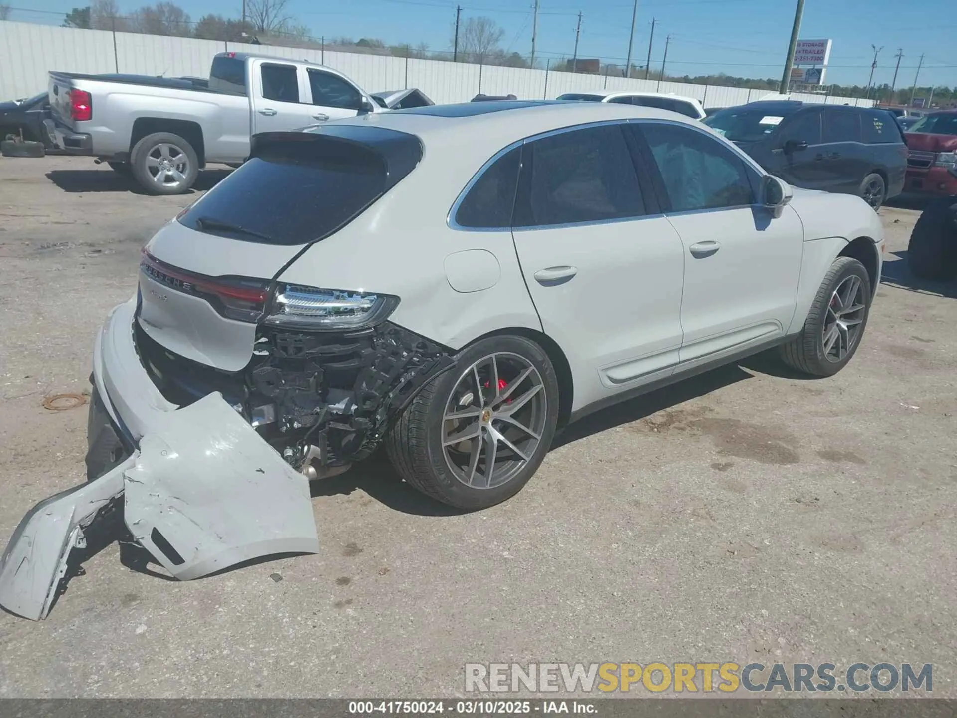 4 Photograph of a damaged car WP1AG2A51RLB39585 PORSCHE MACAN 2024