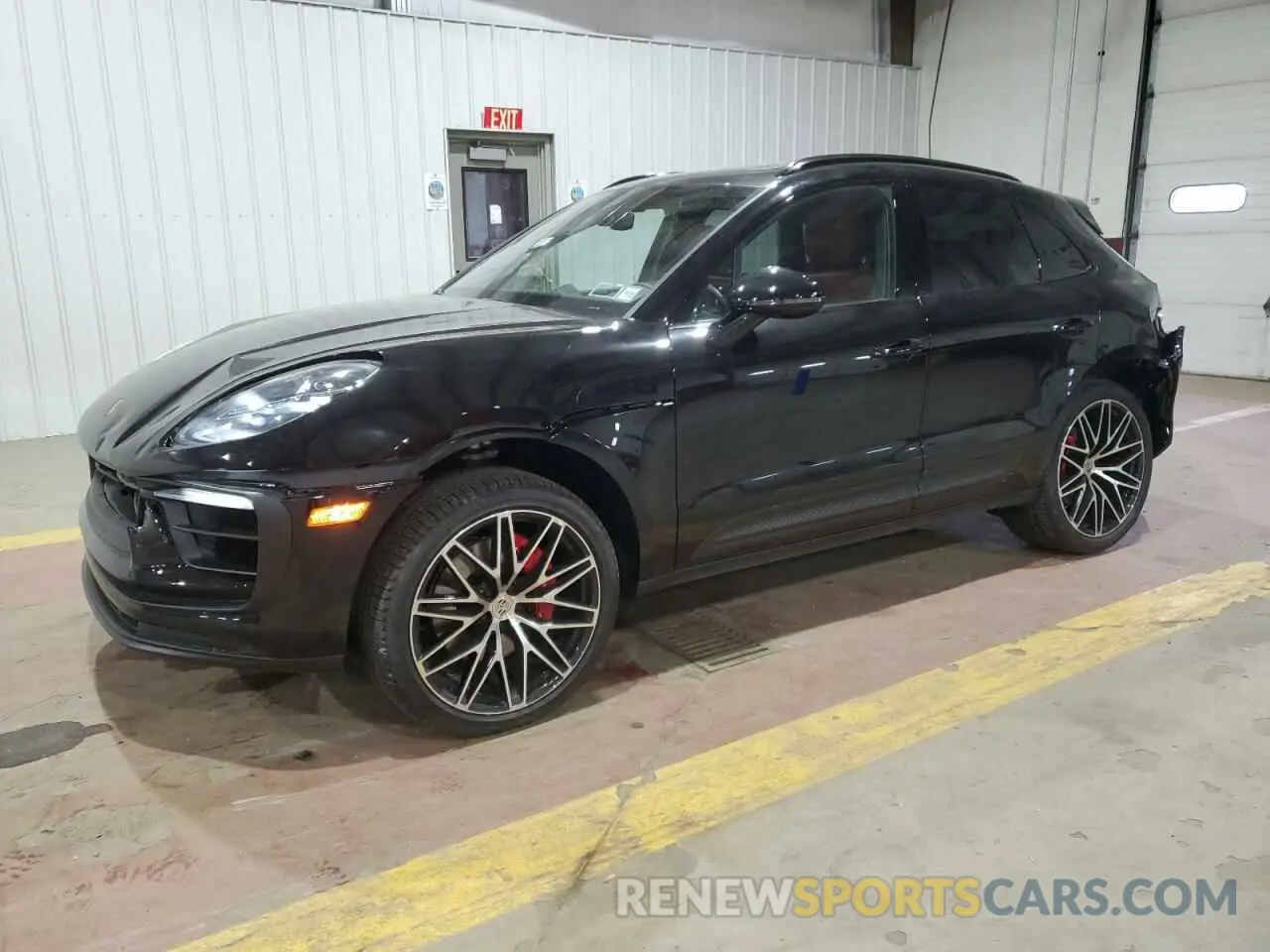1 Фотография поврежденного автомобиля WP1AG2A52RLB39370 PORSCHE MACAN 2024