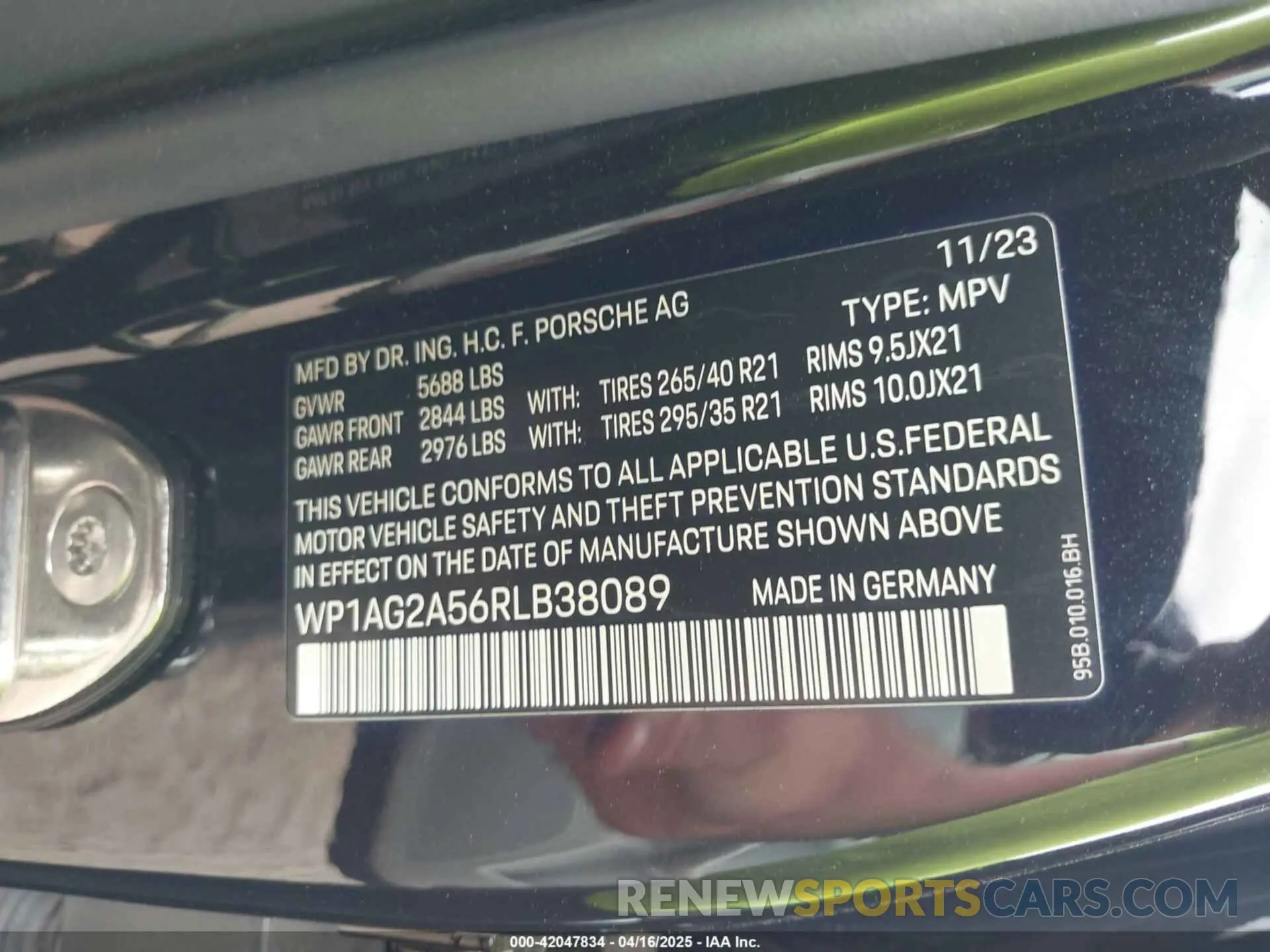 9 Фотография поврежденного автомобиля WP1AG2A56RLB38089 PORSCHE MACAN 2024