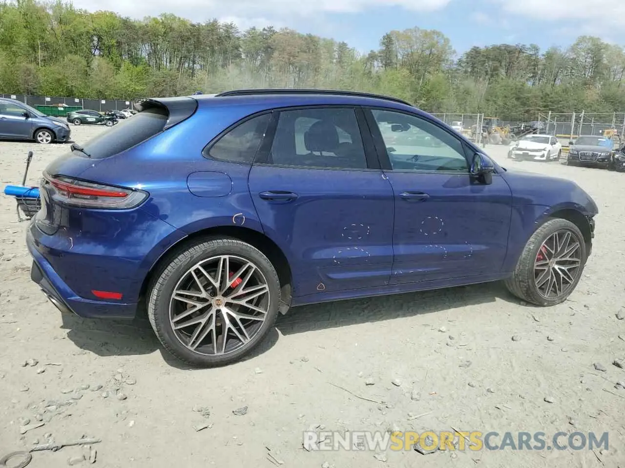 3 Photograph of a damaged car WP1AG2A57RLB36304 PORSCHE MACAN 2024