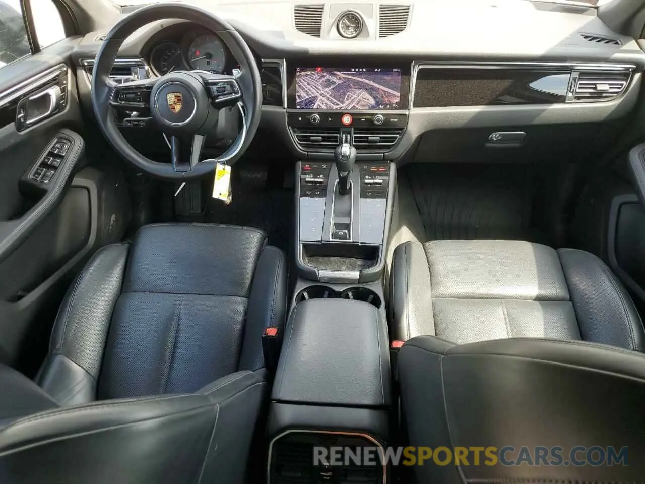 8 Photograph of a damaged car WP1AG2A57RLB36304 PORSCHE MACAN 2024