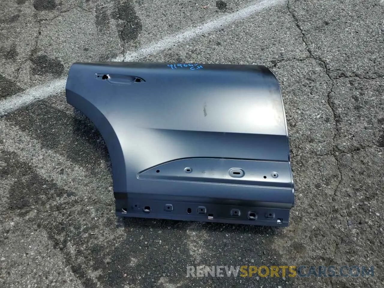 13 Photograph of a damaged car WP1AD2XA5SL075311 PORSCHE MACAN 2025