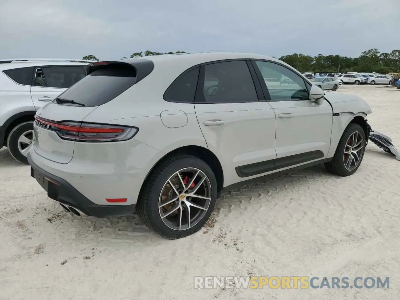3 Photograph of a damaged car WP1AG2A54SLB40784 PORSCHE MACAN 2025