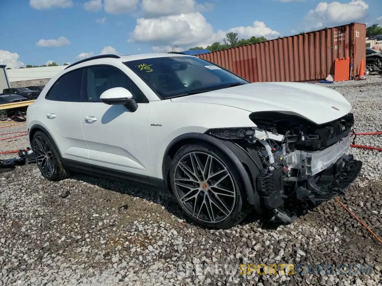 4 Фотография поврежденного автомобиля WP1AA2XA1RL002214 PORSCHE MACAN 4 2024