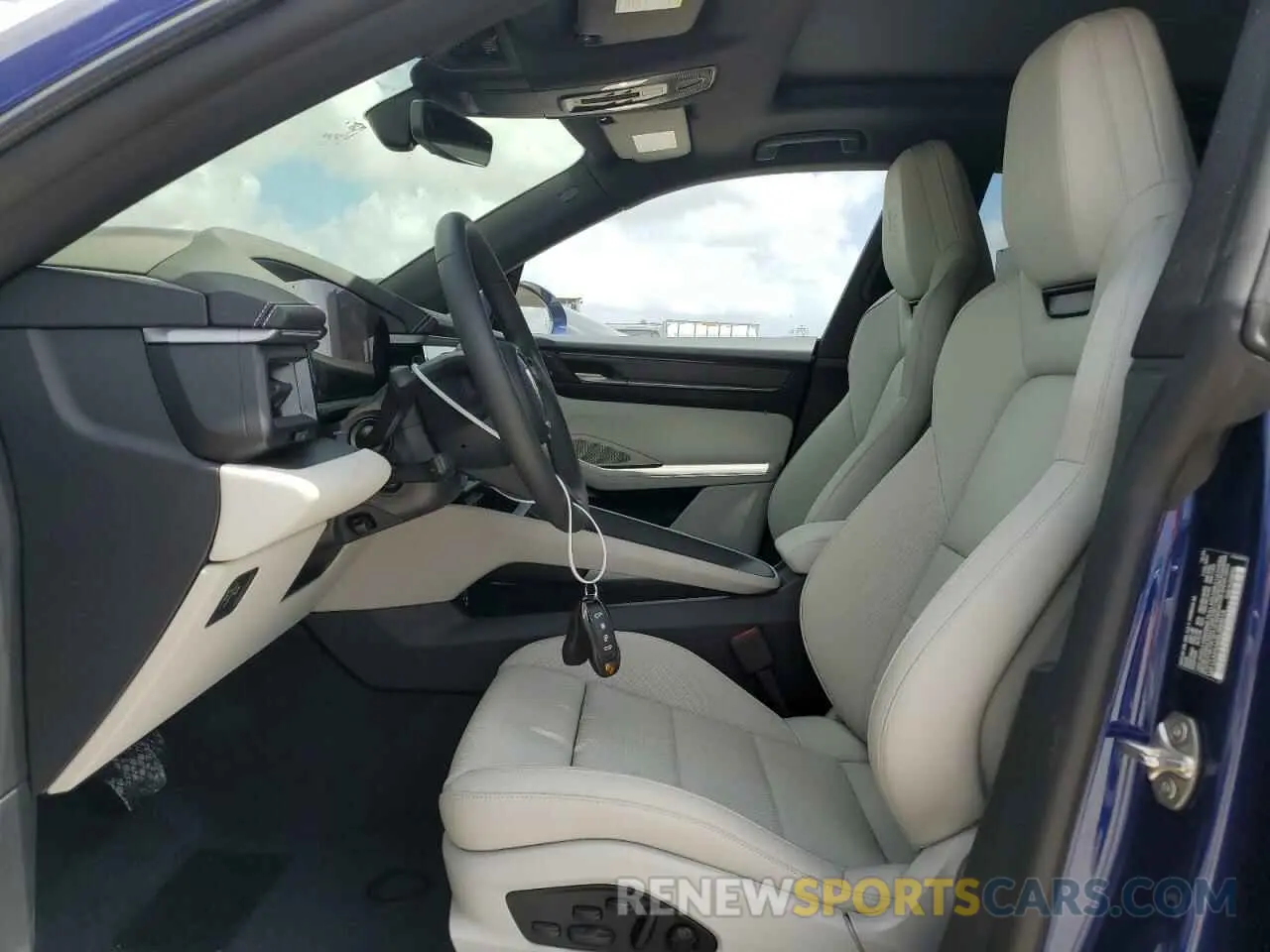 7 Photograph of a damaged car WP1AA2XA6SL000013 PORSCHE MACAN 4 2025