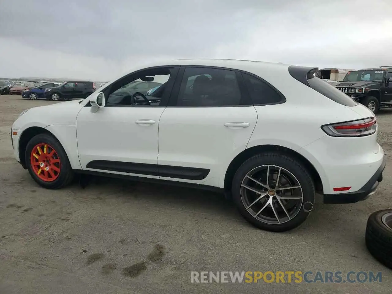 2 Фотография поврежденного автомобиля WP1AA2A50PLB03367 PORSCHE MACAN BASE 2023
