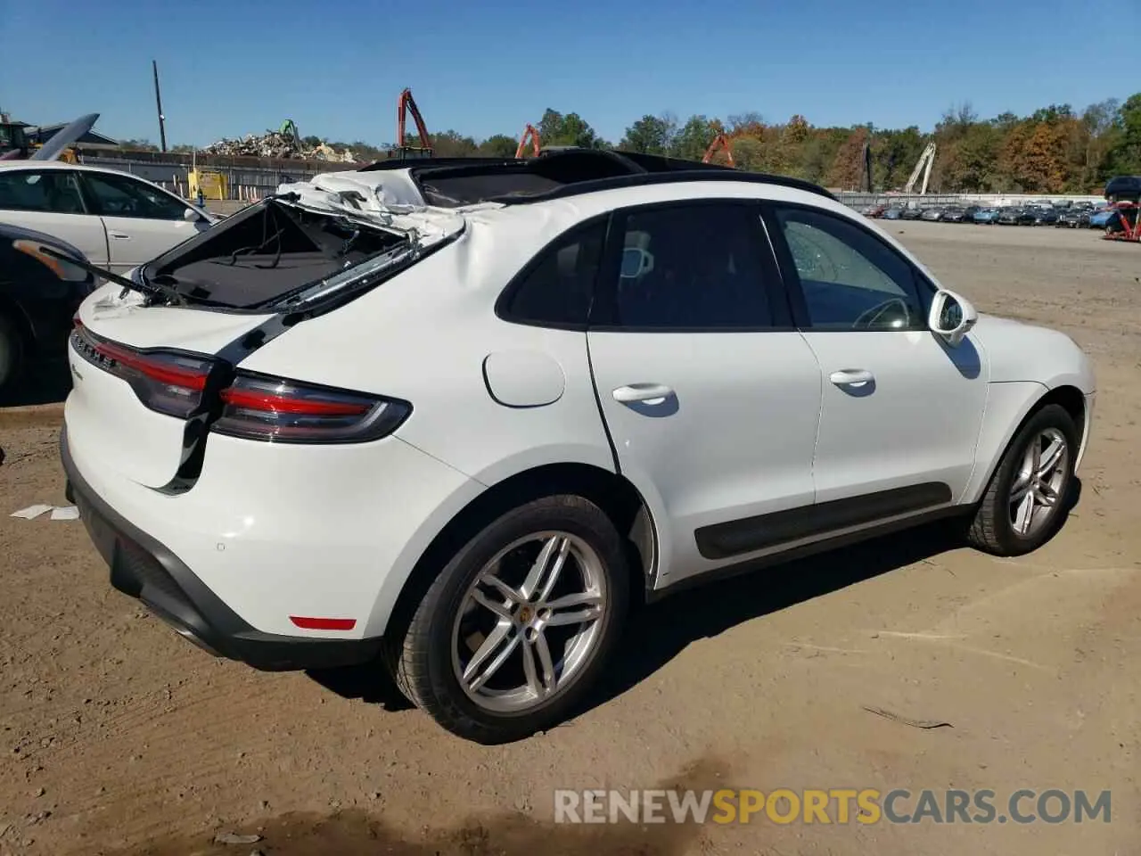 3 Фотография поврежденного автомобиля WP1AA2A53PLB00737 PORSCHE MACAN BASE 2023