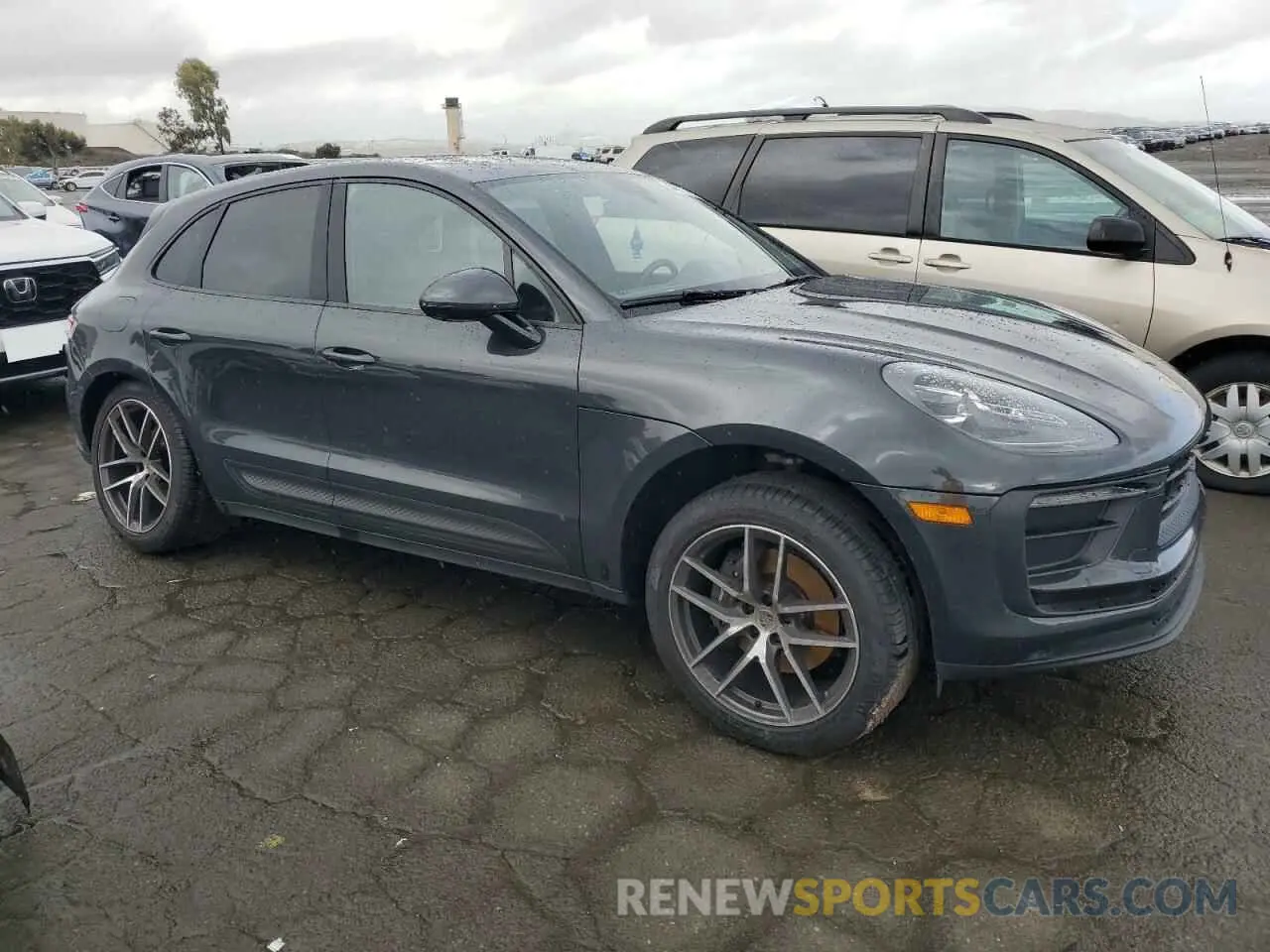 4 Фотография поврежденного автомобиля WP1AA2A54PLB00584 PORSCHE MACAN BASE 2023