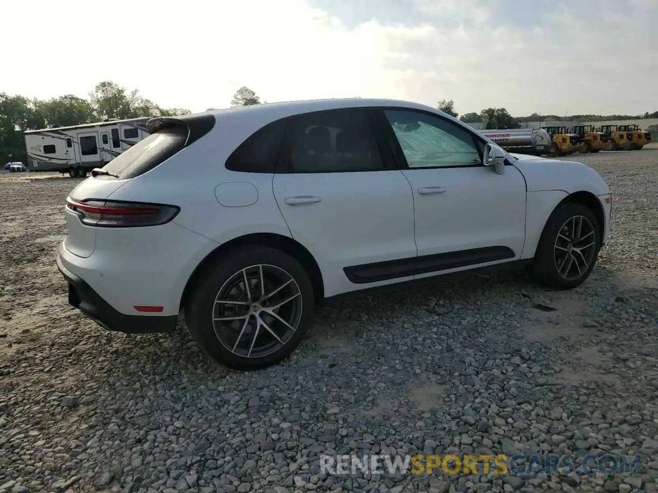 3 Фотография поврежденного автомобиля WP1AA2A57PLB07657 PORSCHE MACAN BASE 2023