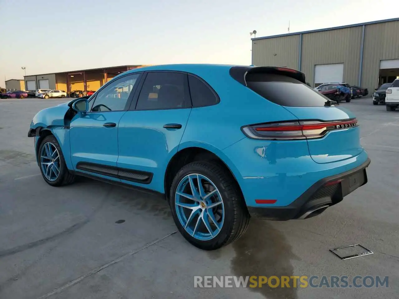 2 Фотография поврежденного автомобиля WP1AA2A58PLB03259 PORSCHE MACAN BASE 2023