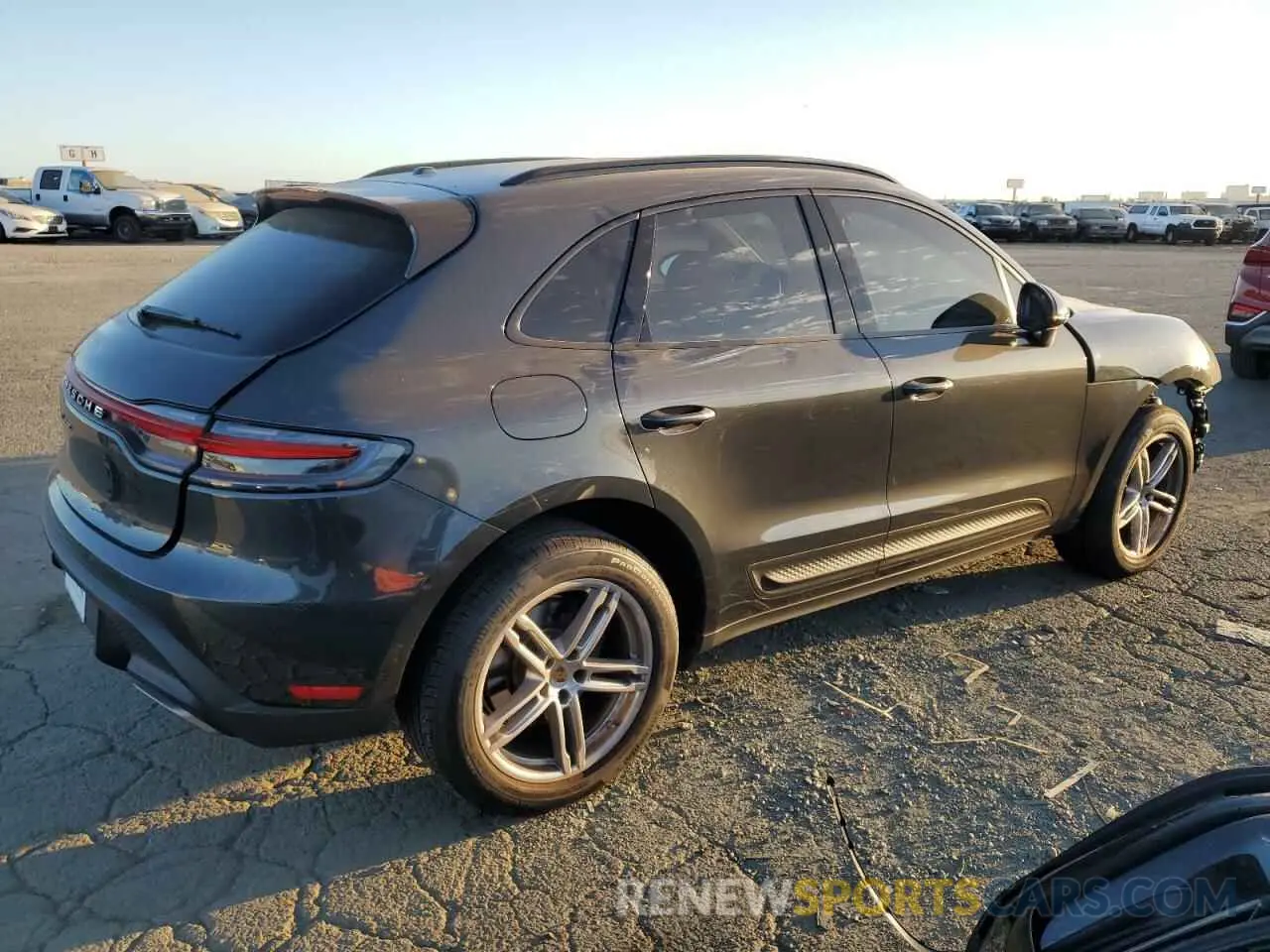 3 Фотография поврежденного автомобиля WP1AA2A59PLB08356 PORSCHE MACAN BASE 2023