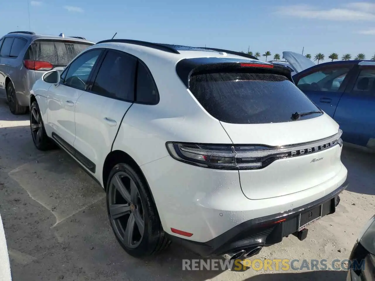 2 Фотография поврежденного автомобиля WP1AA2A50RLB01685 PORSCHE MACAN BASE 2024