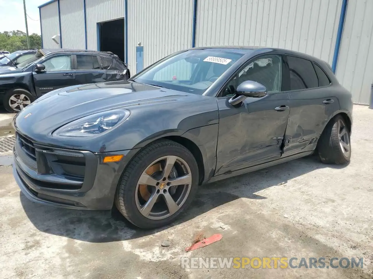 1 Фотография поврежденного автомобиля WP1AA2A50RLB02092 PORSCHE MACAN BASE 2024