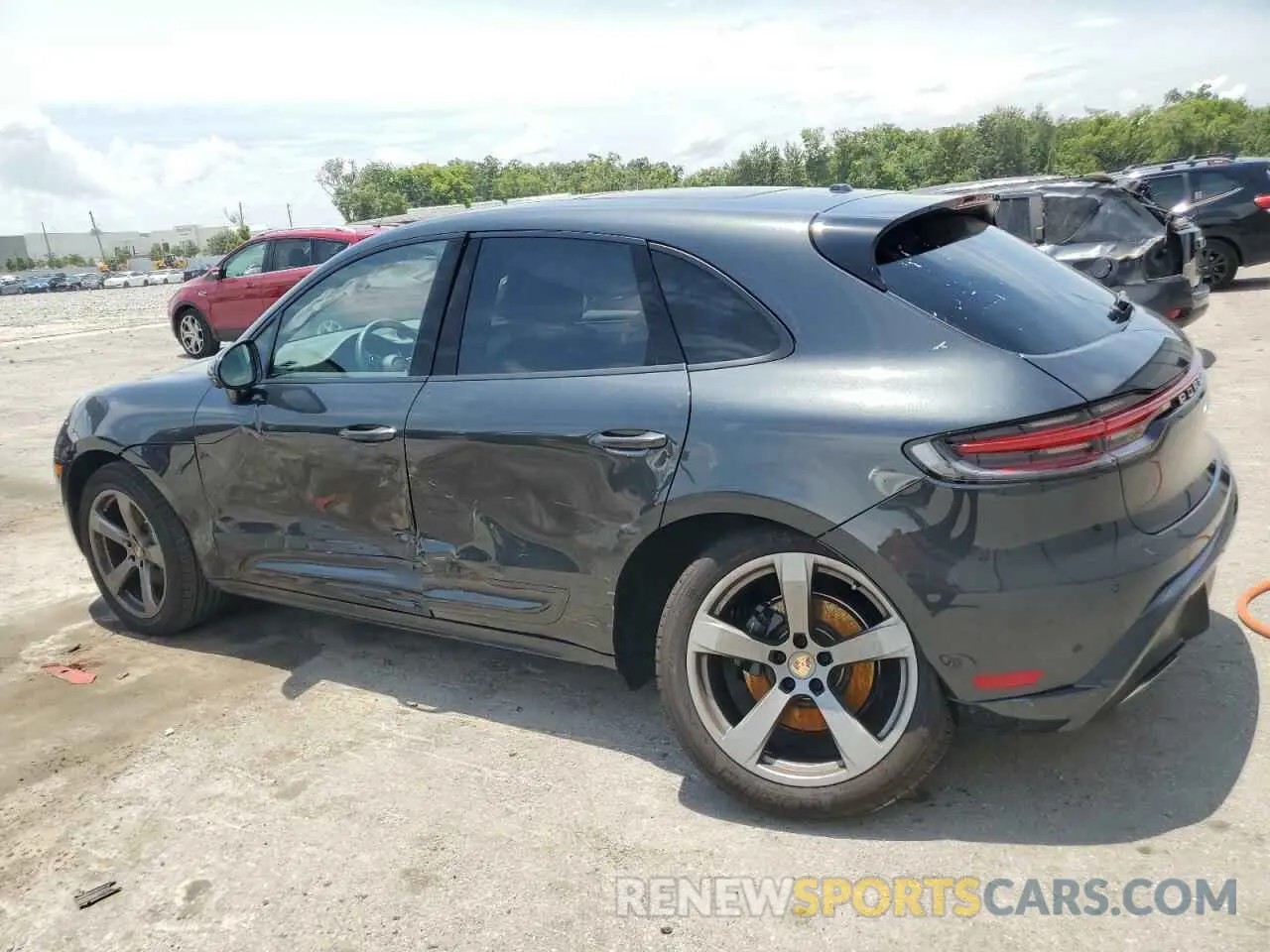 2 Фотография поврежденного автомобиля WP1AA2A50RLB02092 PORSCHE MACAN BASE 2024