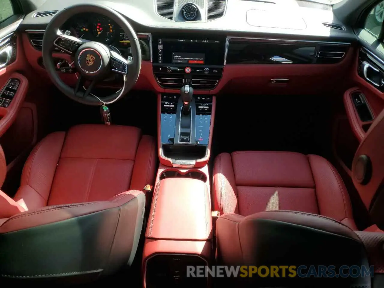 8 Photograph of a damaged car WP1AA2A51RLB20276 PORSCHE MACAN BASE 2024