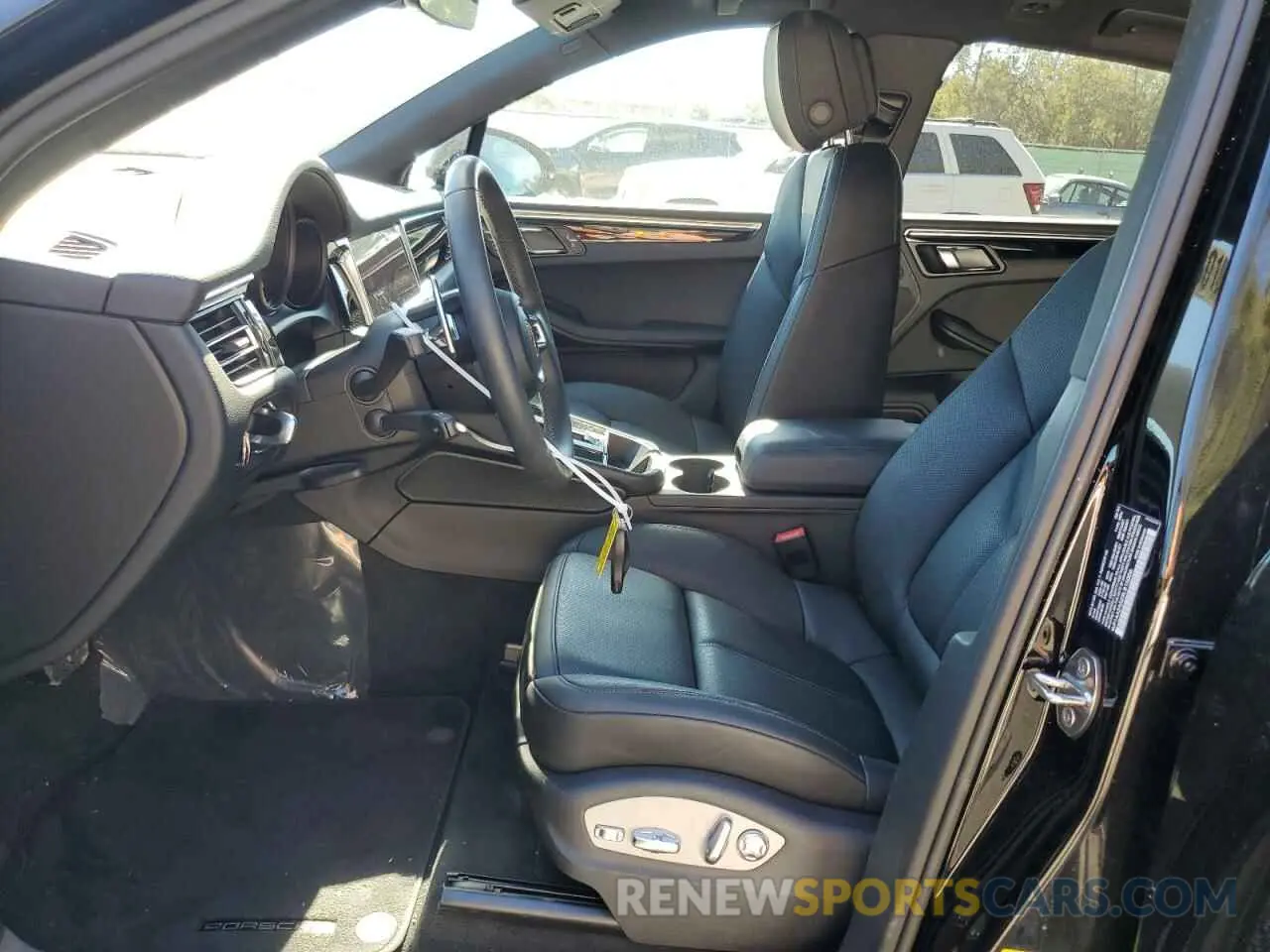 7 Photograph of a damaged car WP1AA2A52RLB15006 PORSCHE MACAN BASE 2024