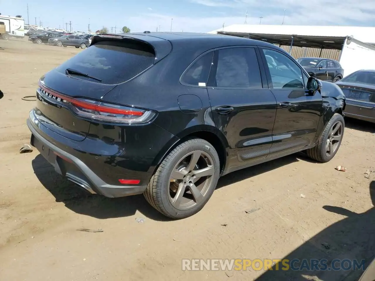 3 Фотография поврежденного автомобиля WP1AA2A54RLB13290 PORSCHE MACAN BASE 2024