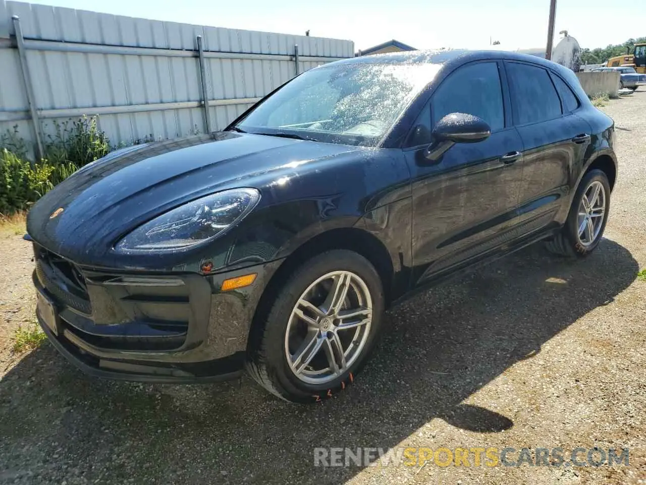 1 Фотография поврежденного автомобиля WP1AA2A56RLB13940 PORSCHE MACAN BASE 2024