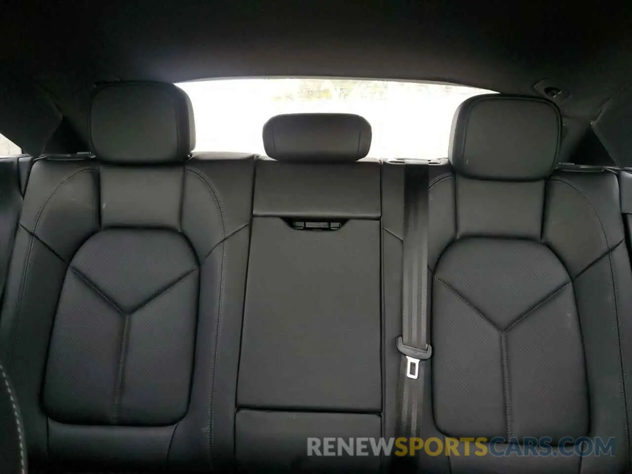 10 Фотография поврежденного автомобиля WP1AA2A5XRLB09941 PORSCHE MACAN BASE 2024