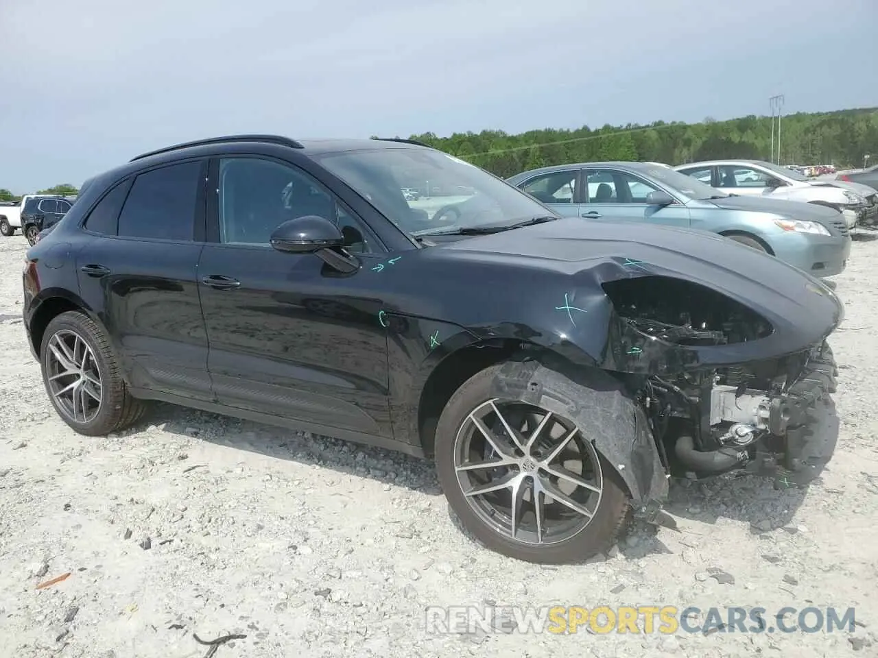 4 Фотография поврежденного автомобиля WP1AA2A52SLB05954 PORSCHE MACAN BASE 2025