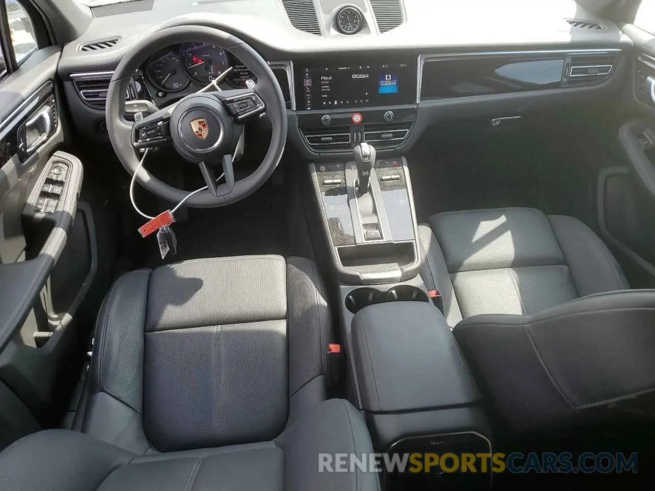 8 Фотография поврежденного автомобиля WP1AA2A52SLB05954 PORSCHE MACAN BASE 2025