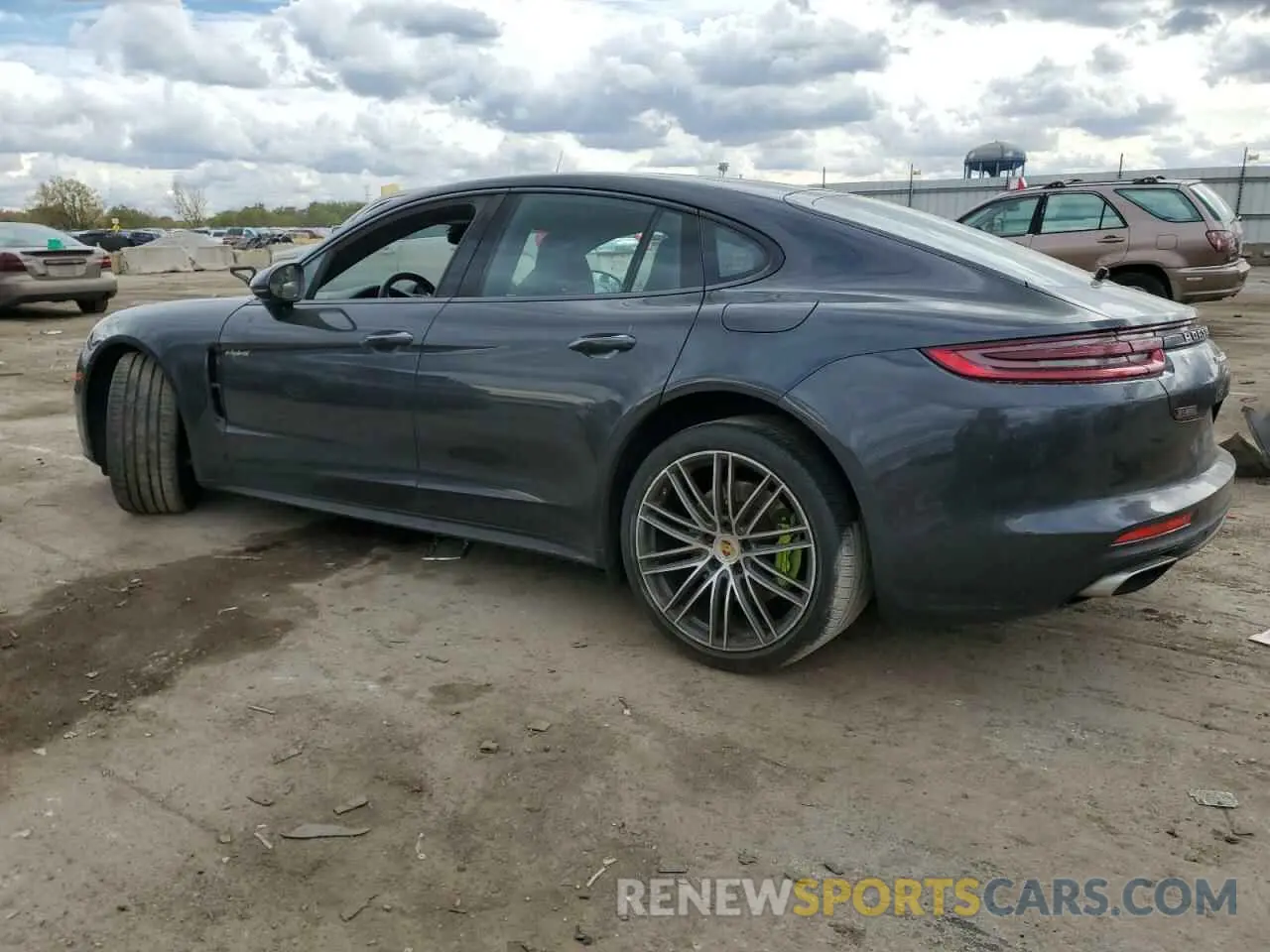 2 Фотография поврежденного автомобиля WP0AE2A77KL123311 PORSCHE PANAMERA 2019