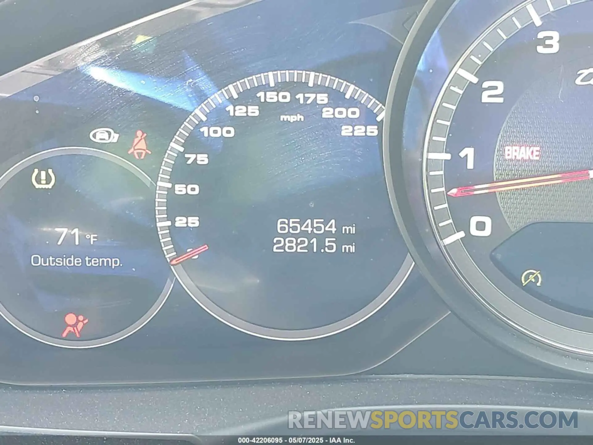 15 Photograph of a damaged car WP0AF2A7XKL145364 PORSCHE PANAMERA 2019