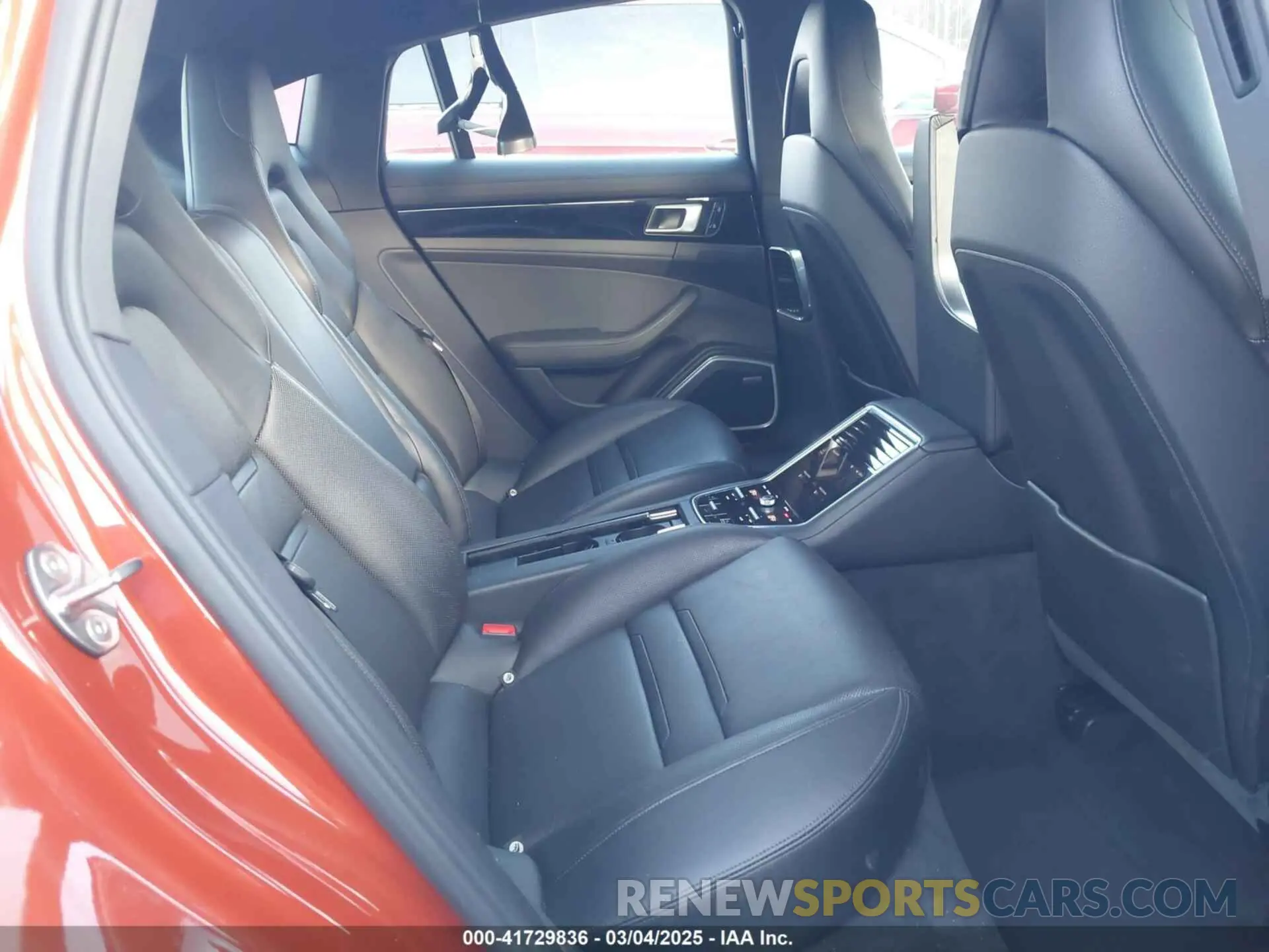 8 Photograph of a damaged car WP0AA2A72LL102430 PORSCHE PANAMERA 2020