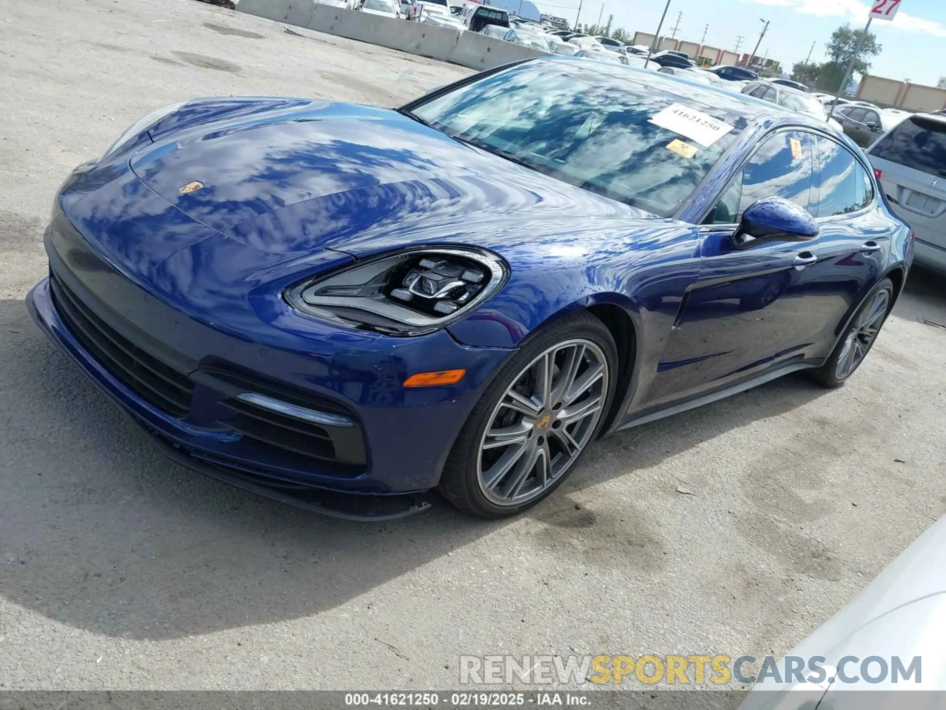 2 Фотография поврежденного автомобиля WP0AA2A7XLL101865 PORSCHE PANAMERA 2020