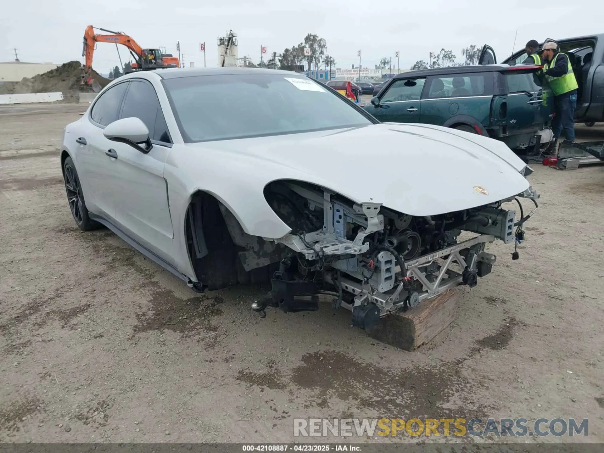 1 Photograph of a damaged car WP0AB2A71LL140650 PORSCHE PANAMERA 2020