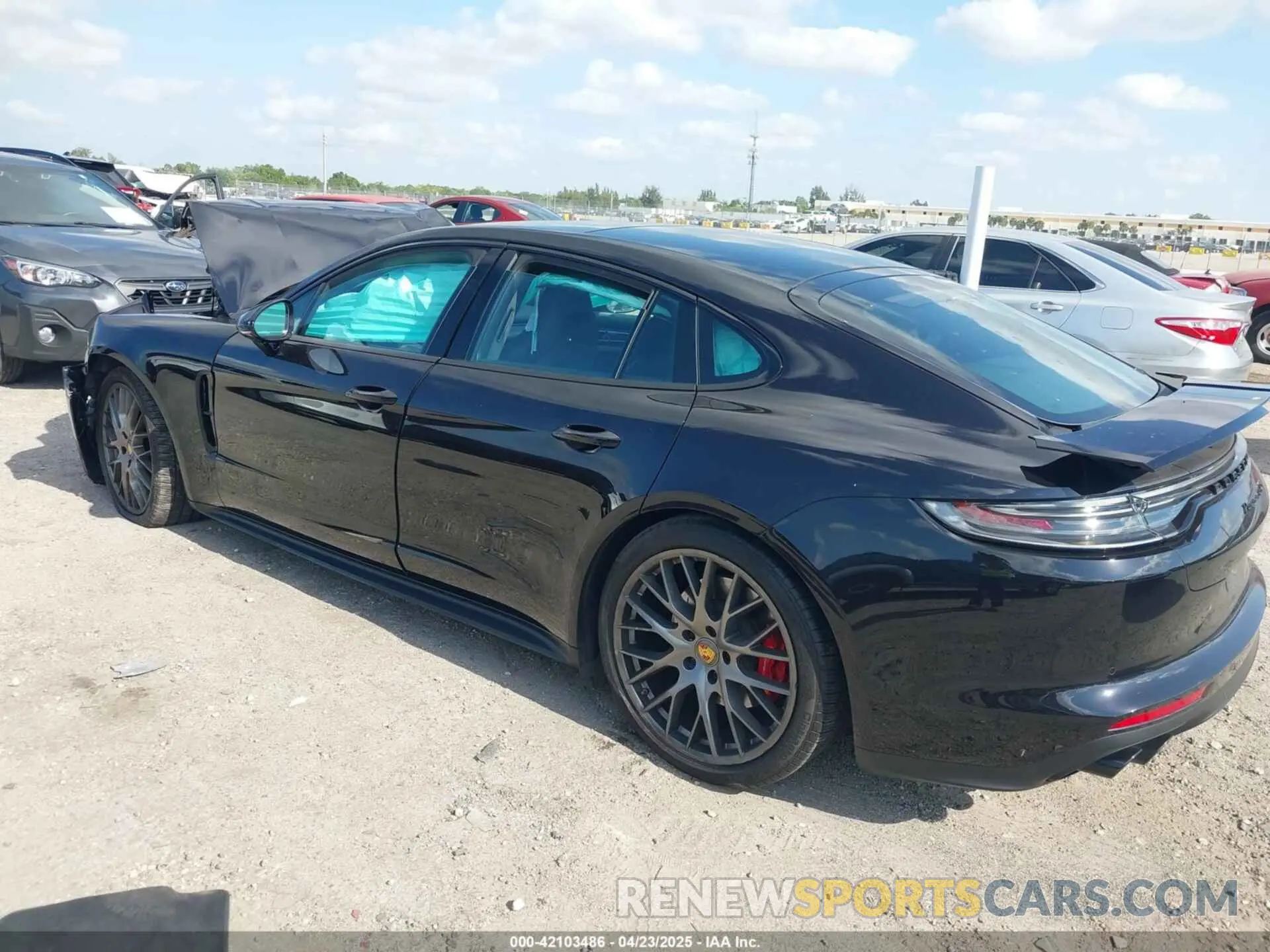 3 Photograph of a damaged car WP0AG2A74ML147997 PORSCHE PANAMERA 2021
