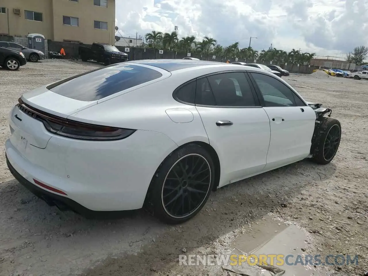 3 Photograph of a damaged car WP0AJ2A72ML112876 PORSCHE PANAMERA 2021
