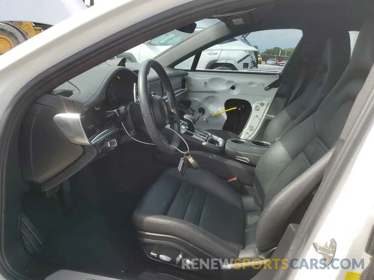 7 Photograph of a damaged car WP0AJ2A72ML112876 PORSCHE PANAMERA 2021