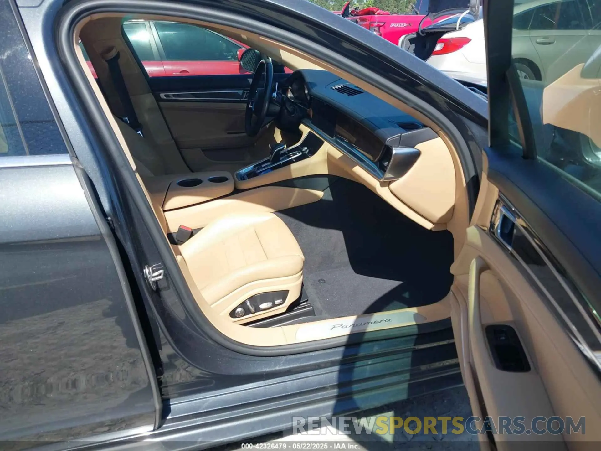 5 Photograph of a damaged car WP0AJ2A7XML121440 PORSCHE PANAMERA 2021