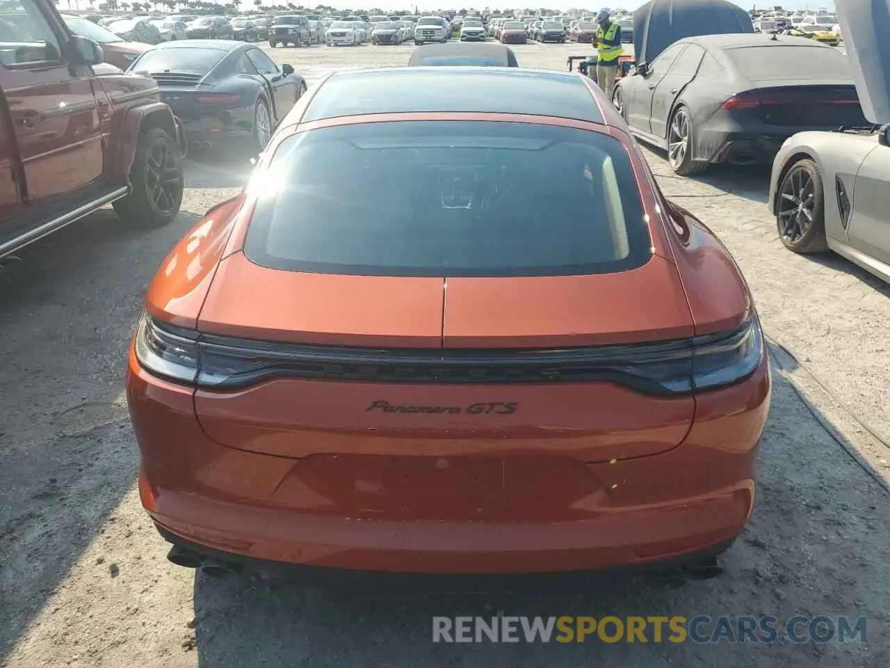 6 Photograph of a damaged car WP0AG2A71NL135145 PORSCHE PANAMERA 2022