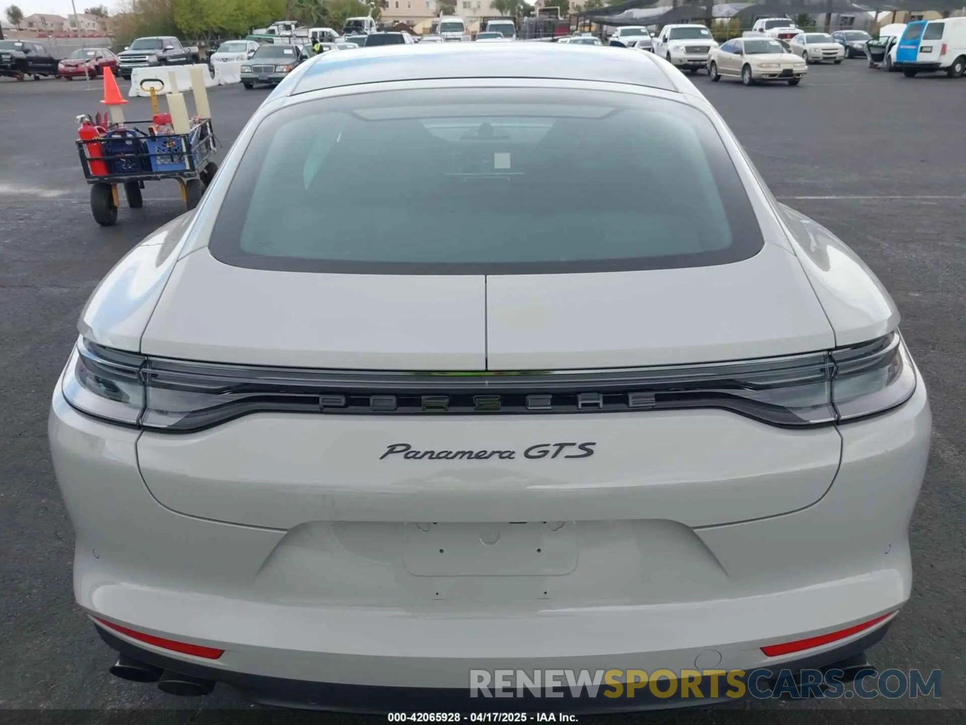17 Фотография поврежденного автомобиля WP0AG2A71PL135536 PORSCHE PANAMERA 2023