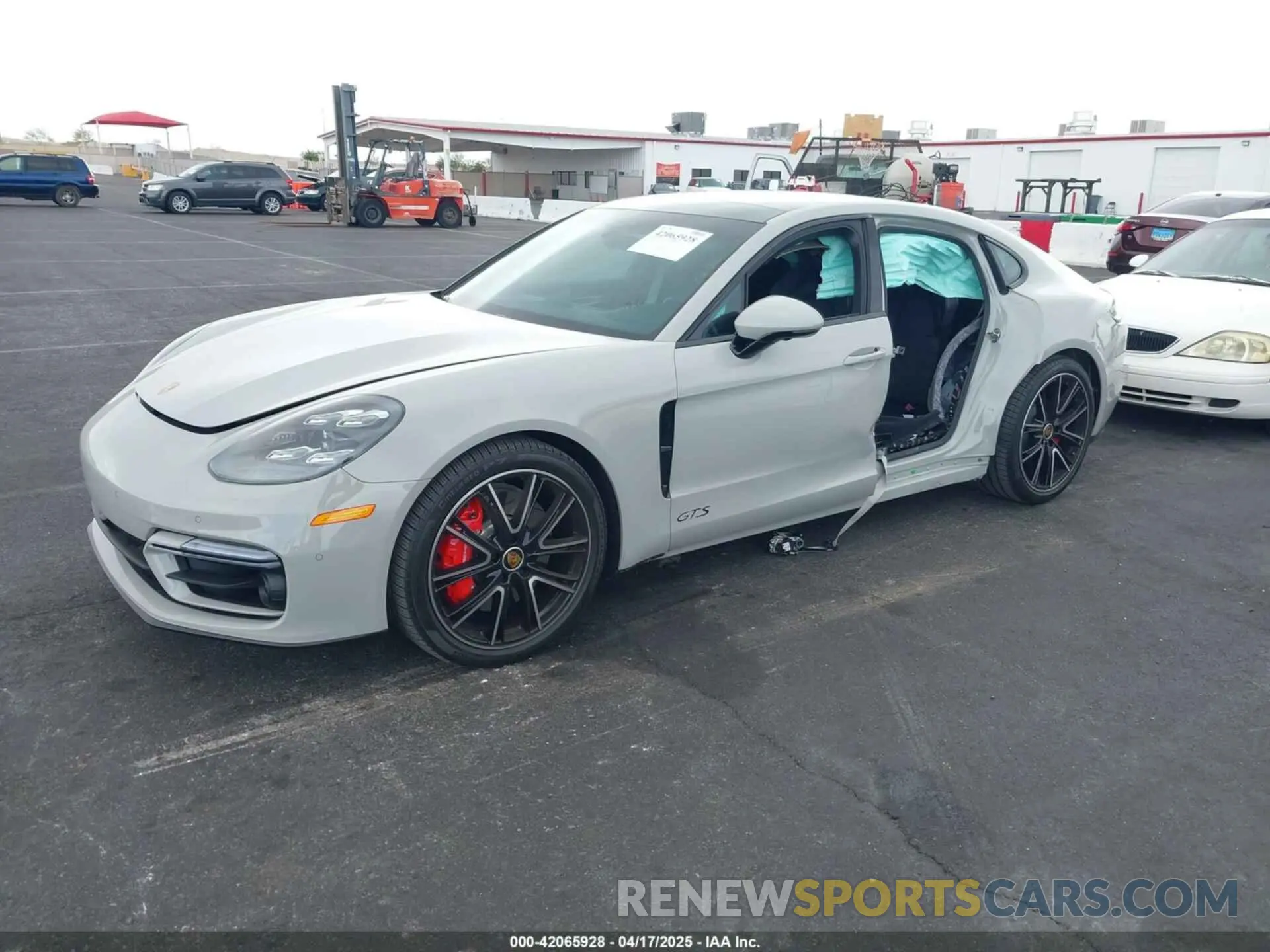 2 Фотография поврежденного автомобиля WP0AG2A71PL135536 PORSCHE PANAMERA 2023