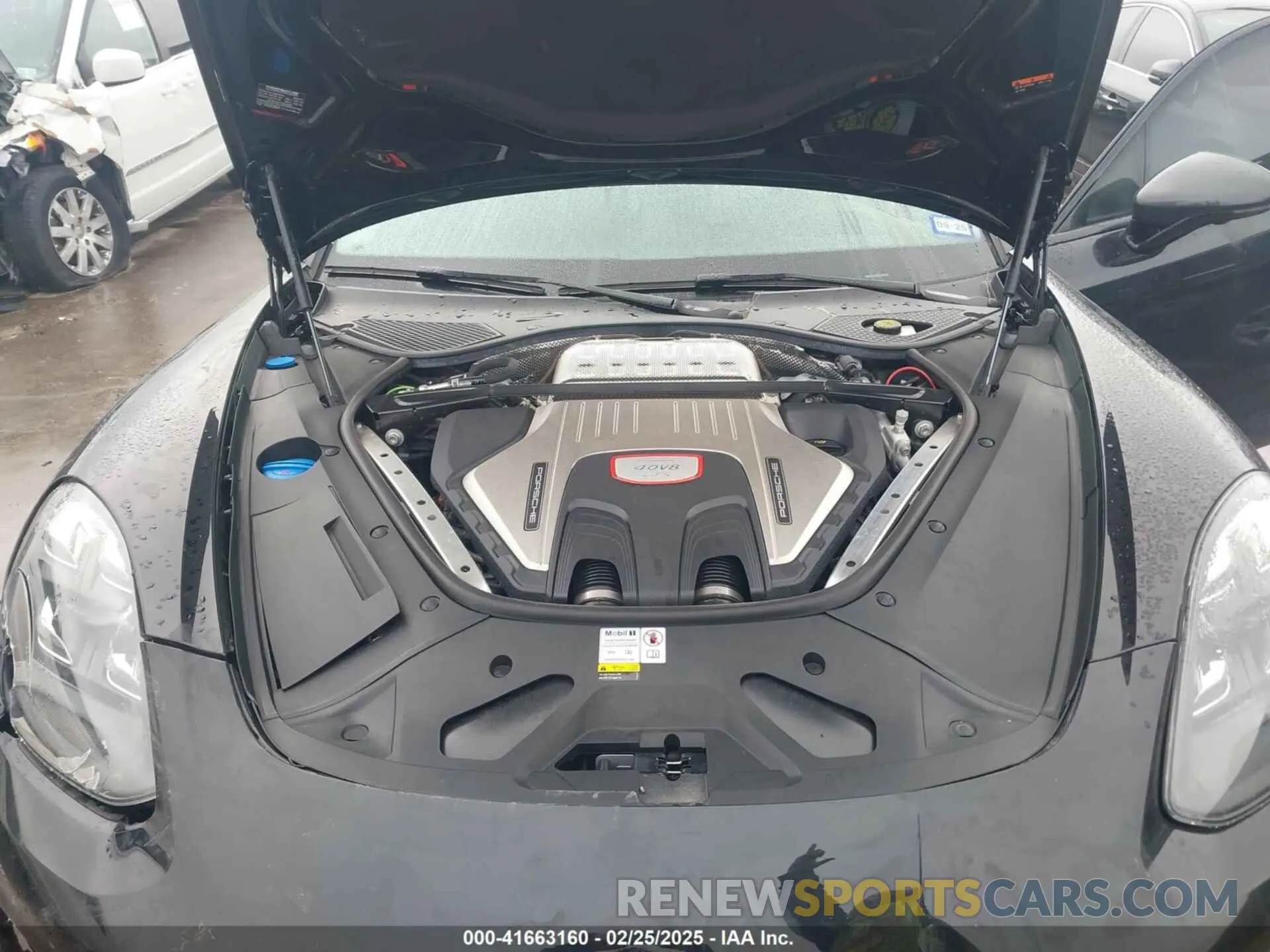 10 Photograph of a damaged car WP0AG2A78PL135386 PORSCHE PANAMERA 2023